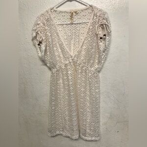 #10 Cream Lace V-Neck coverup Dress/top